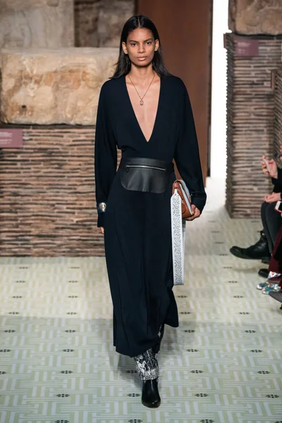 Look 4